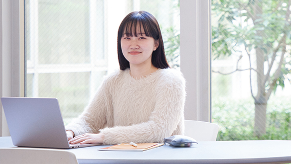 太田 綾音さん