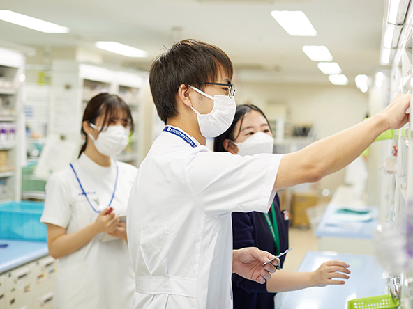 薬学部