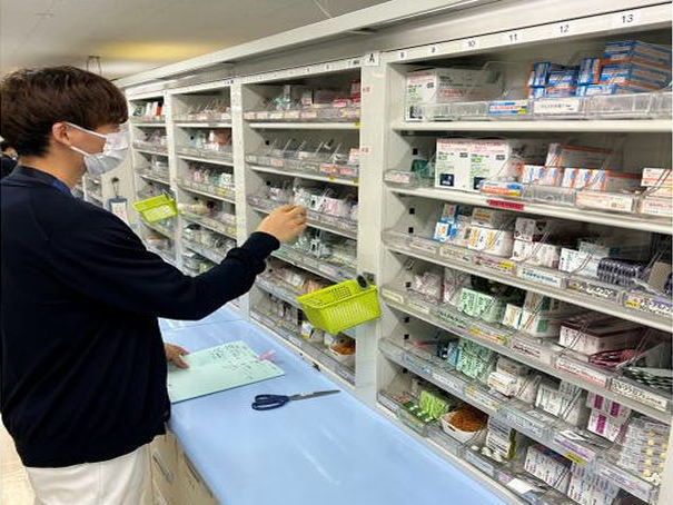 兵庫医科大学病院・薬剤部 | 病院薬剤師の仕事って?